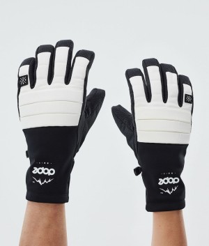 Men Dope Ace Snow Gloves White | MKASOCD-64